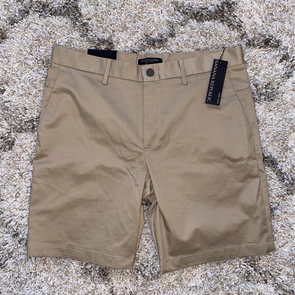 Banana Republic Men’s Aiden Short * Tan * NWT